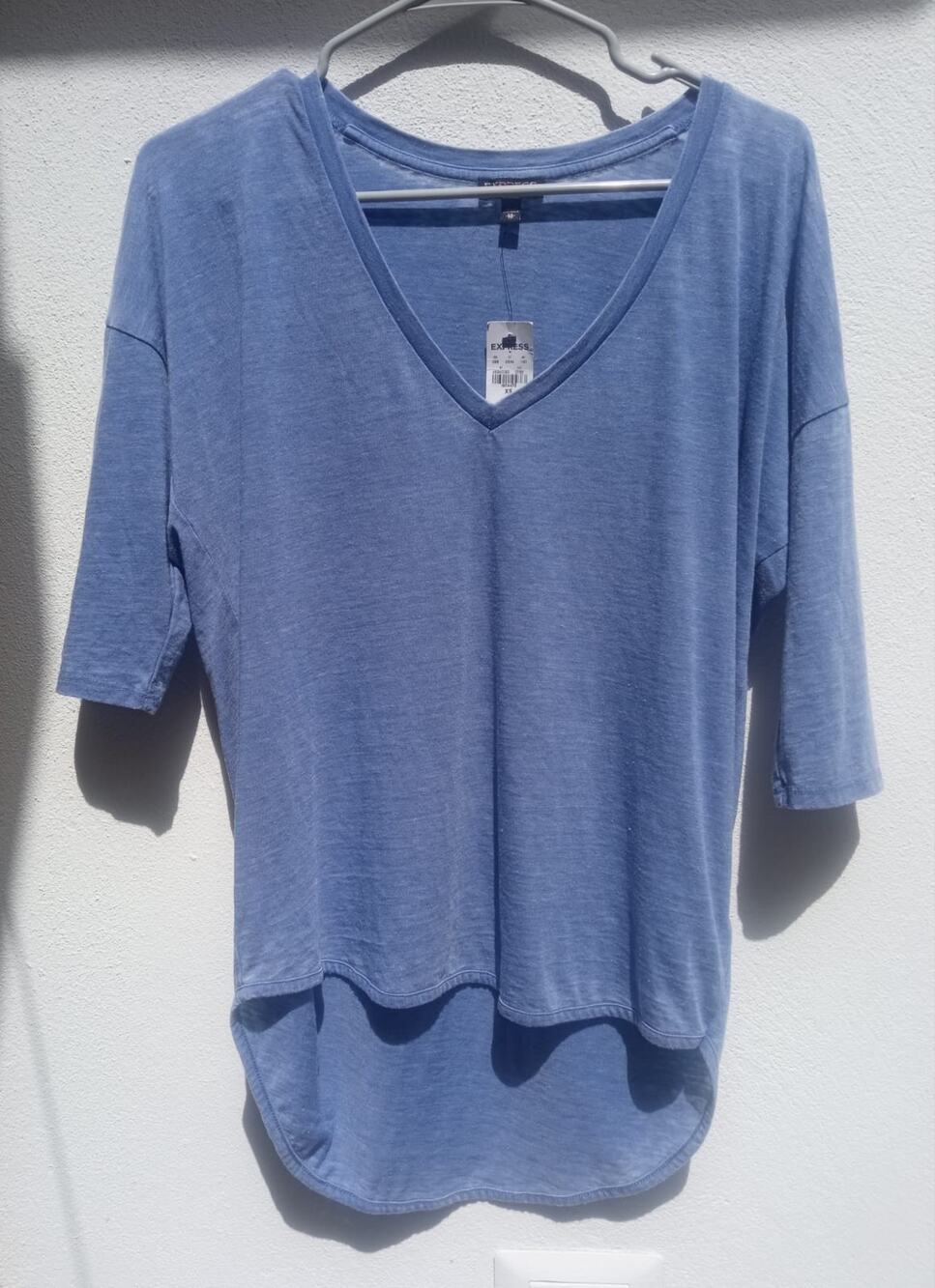 Express Women's 3/4 Sleeve Oversized V Neck T Shirt Blue Size XS